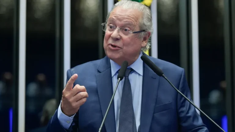 A previsão fatalista de José Dirceu sobre Gleisi Hoffmann na articulação política