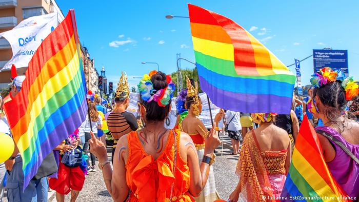 Suécia aprova mudança legal de gênero a partir dos 16 anos