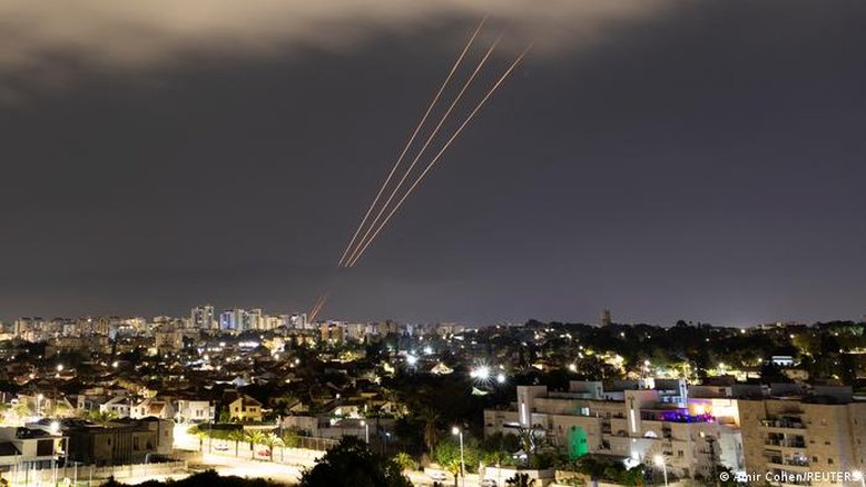 Mais de 200 drones e mísseis: Entenda o ataque do Irã contra Israel e a escalada da tensão