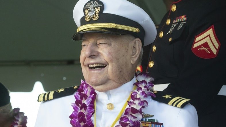 Morre aos 102 anos último sobrevivente de ataque japonês a Pearl Harbor