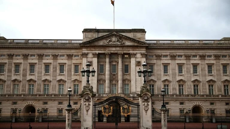 Reino Unido organiza visitas a alas inéditas dos palácios de Buckingham e Balmoral