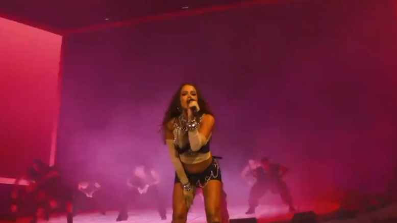 Anitta faz participação surpresa em show no Coachella 2024