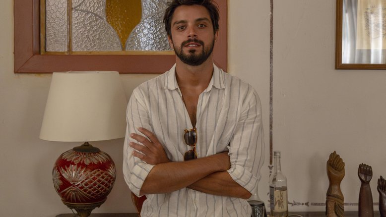 Rodrigo Simas como José Venâncio em 'Renascer' (2024)