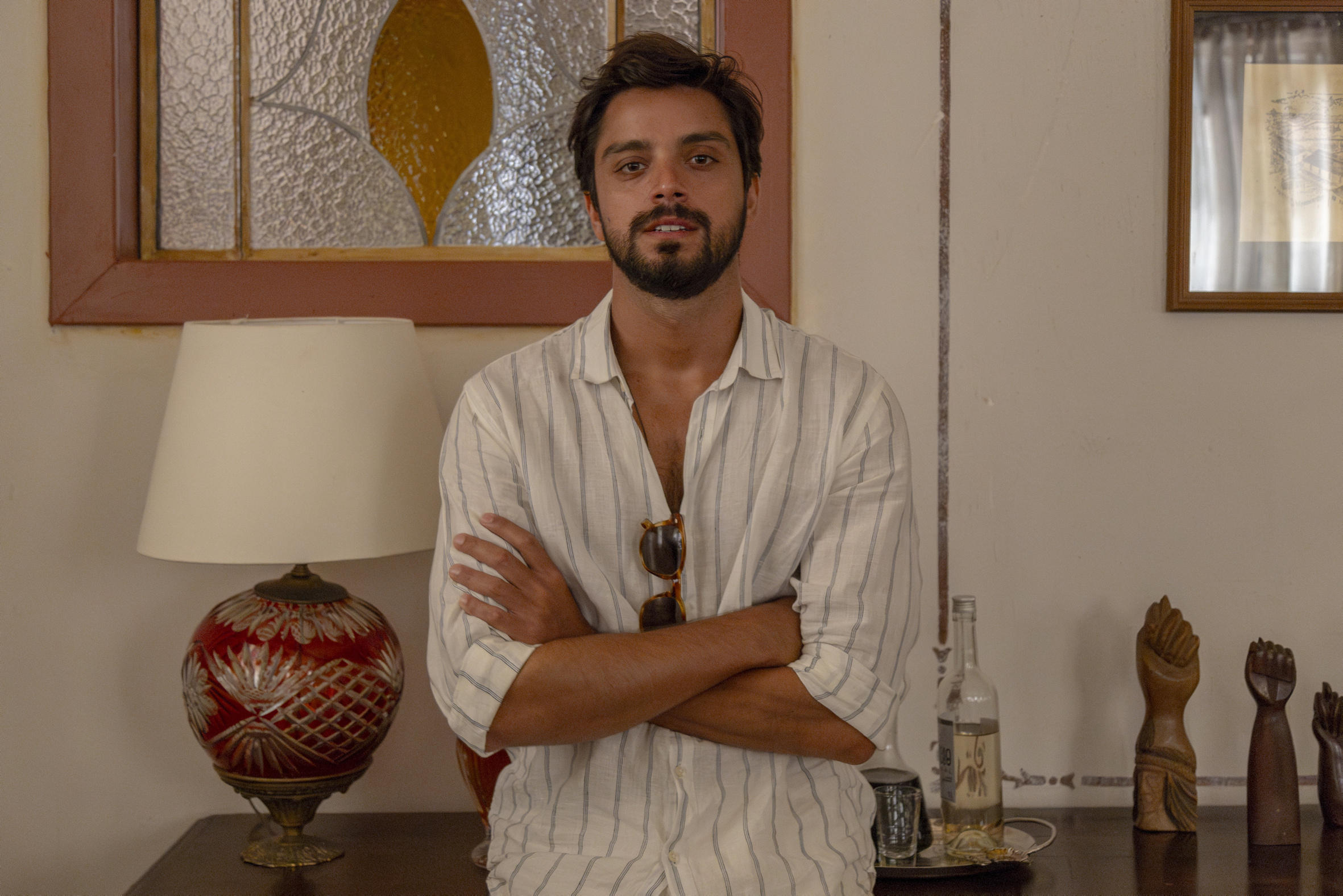 Rodrigo Simas como José Venâncio em 'Renascer' (2024)