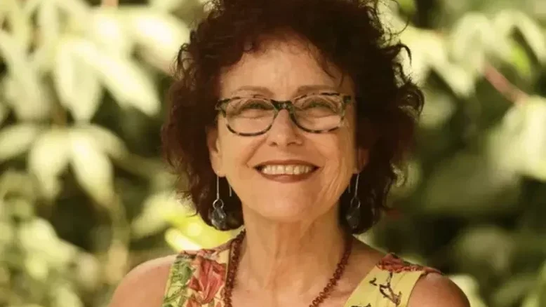 Escritora Roseana Murray é atacada por pitbulls no RJ; estado é grave