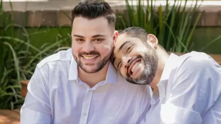 Empresa se nega a fazer convites para casal homossexual; prática é (i)legal, dizem especialistas