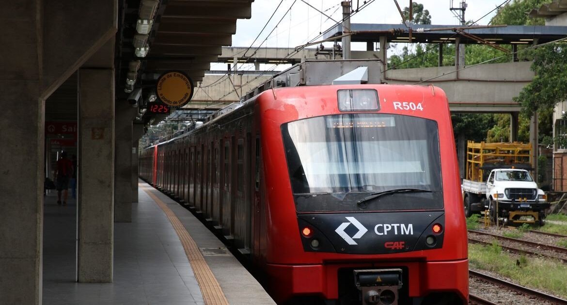 Descarrilamento de trem causa transtorno aos passageiros na linha 7-Rubi da CPTM