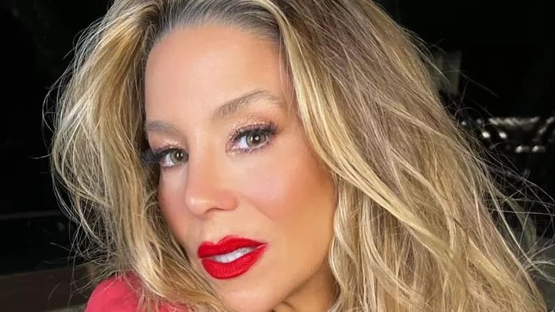 Danielle Winits explica sumiço das novelas e lamenta falta de espaço na TV: 'Até me emociono'