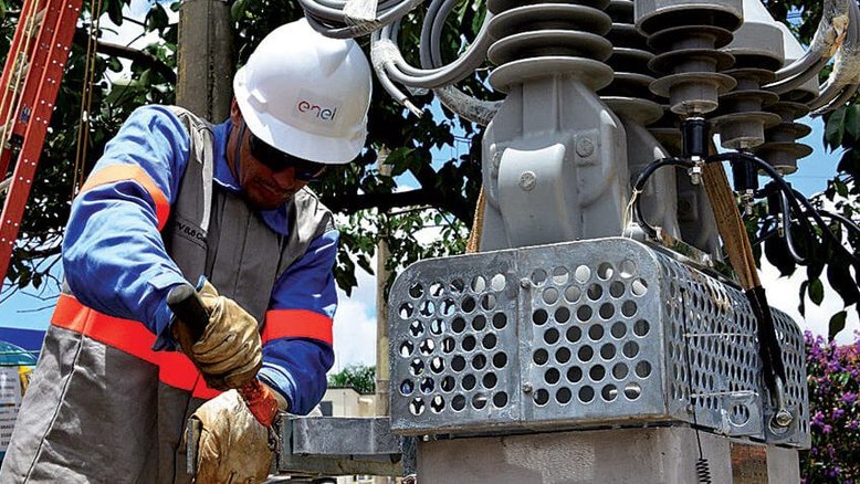 Chuva perde força em SP; Enel informa 700 ocorrências por falta de energia