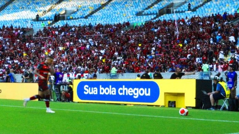 Mercado Livre cria primeira 'Placa Gandula' do futebol brasileiro