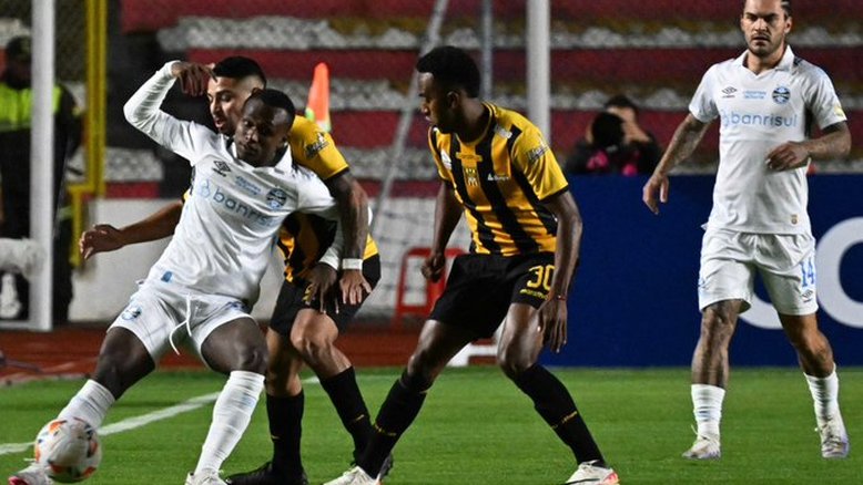Grêmio estreia com derrota para o The Strongest (2-0) no Grupo C da Libertadores