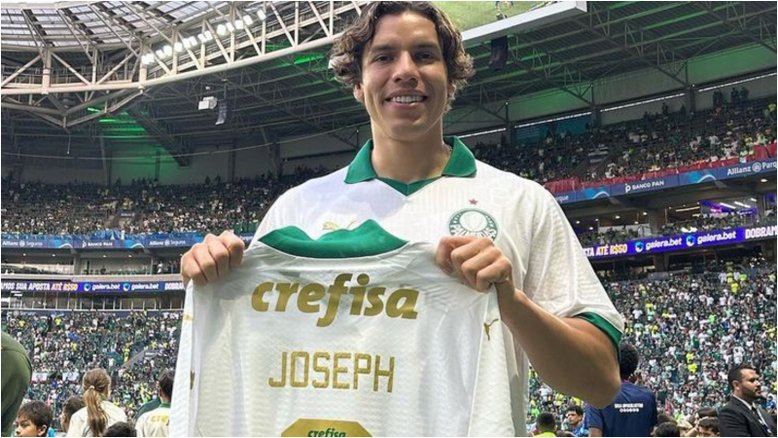 Filho de Arnold Schwarzenegger ganha camisa na final do Paulistão