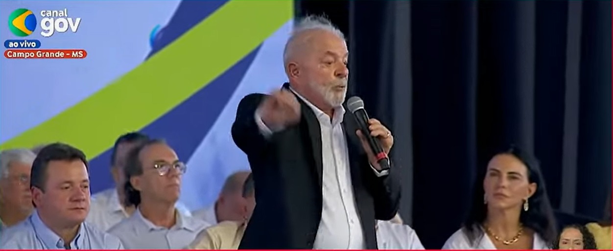Lula: Ação do governo por terras não invalida a luta pela reforma agrária