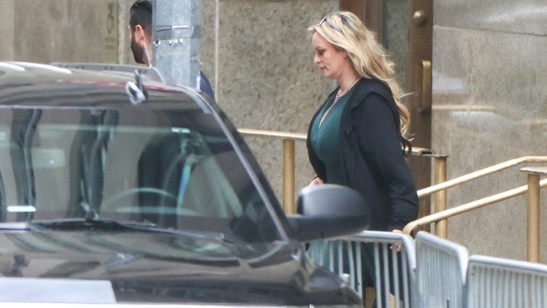 Stormy Daniels pede prisão de Donald Trump após condenação