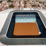Antes e depois: estádios do Grêmio e do Internacional ficam inundados após chuvas em Porto Alegre