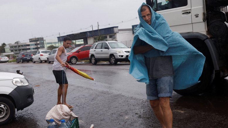 Defesa Civil alerta para volumes altos de chuva no RS