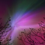 Fotos: auroras boreais são registradas em vários países após tempestade solar