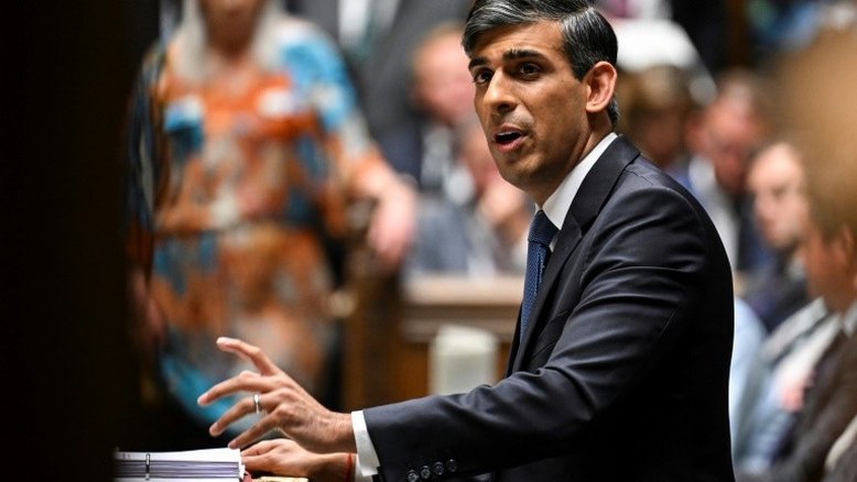 Primeiro-ministro do Reino Unido convoca eleições antecipadas e dissolve Parlamento