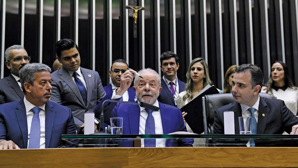Lula, Lira e Pacheco: jogo dos presidentes pode surpreender política nacional