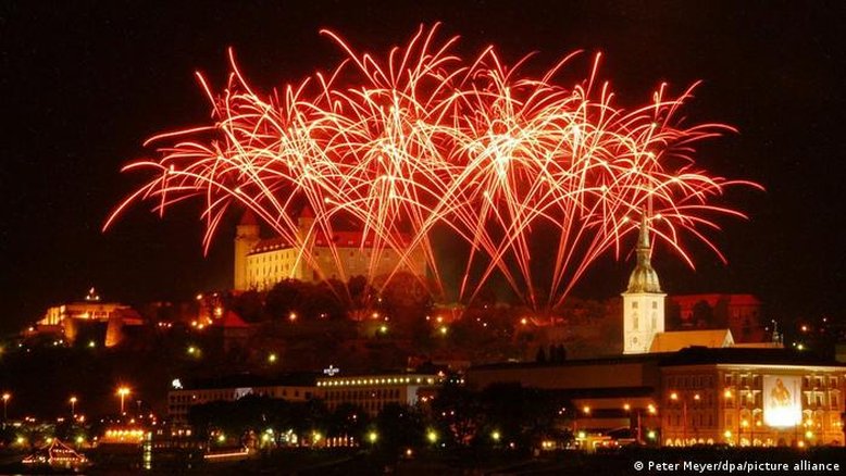 O que espera a UE, 20 anos após "big bang" para o leste