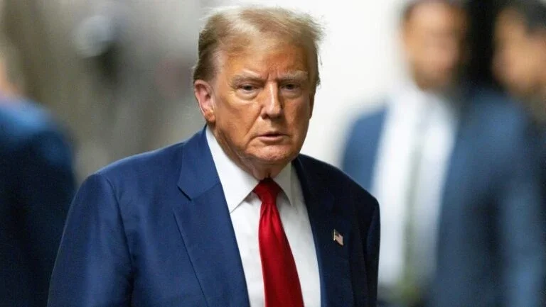 Trump se torna 1º ex-presidente dos EUA condenado criminalmente