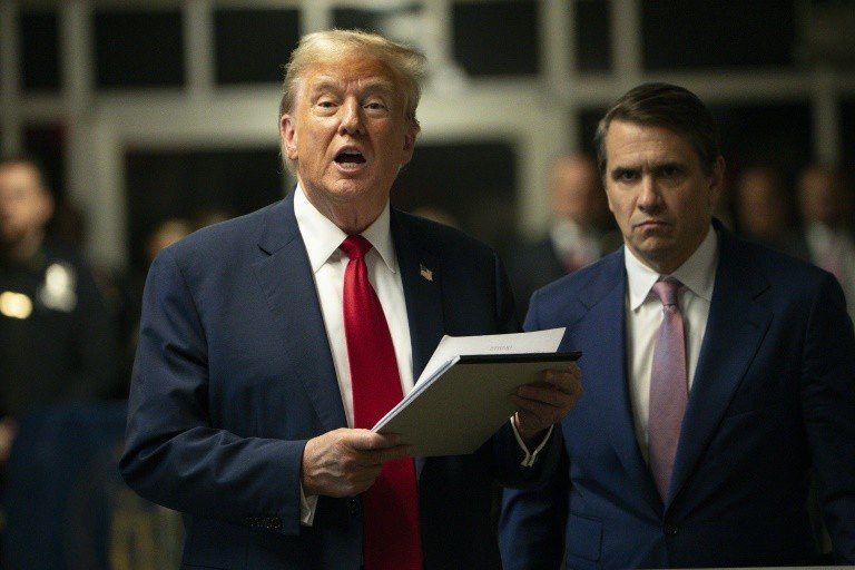 Trump adverte que pena de prisão pode ser 'ponto de ruptura' para seus seguidores