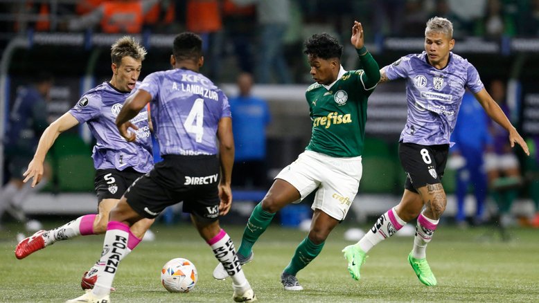 Palmeiras vence Independiente del Valle (2-1) e vai às oitavas da Libertadores