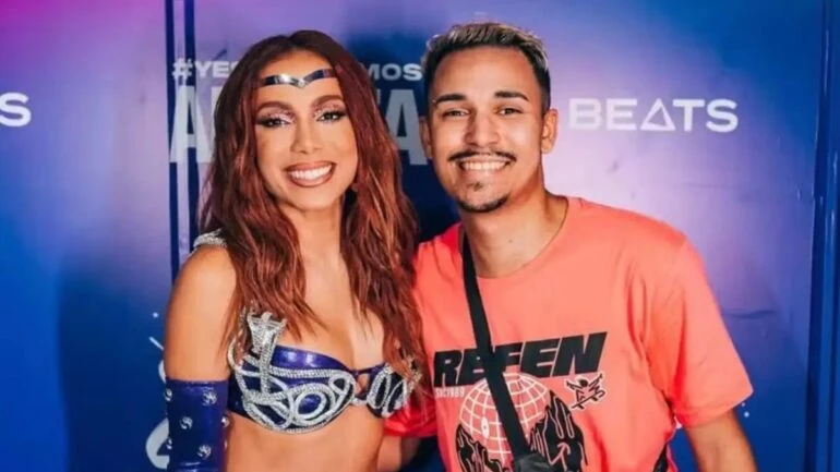 Anitta lamenta morte de fã de 23 anos: 