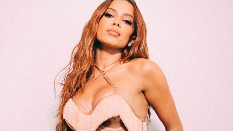 Anitta nas trincheiras contra especulação imobiliária em Salvador