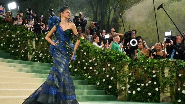 Met Gala: estrelas da moda, sociedade e cultura popular marcam presença em evento