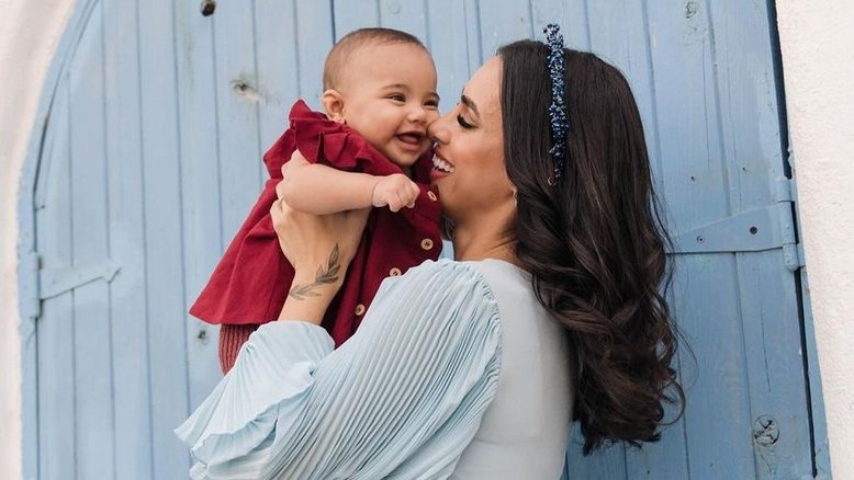 Bruna Biancardi posa com a filha Mavie