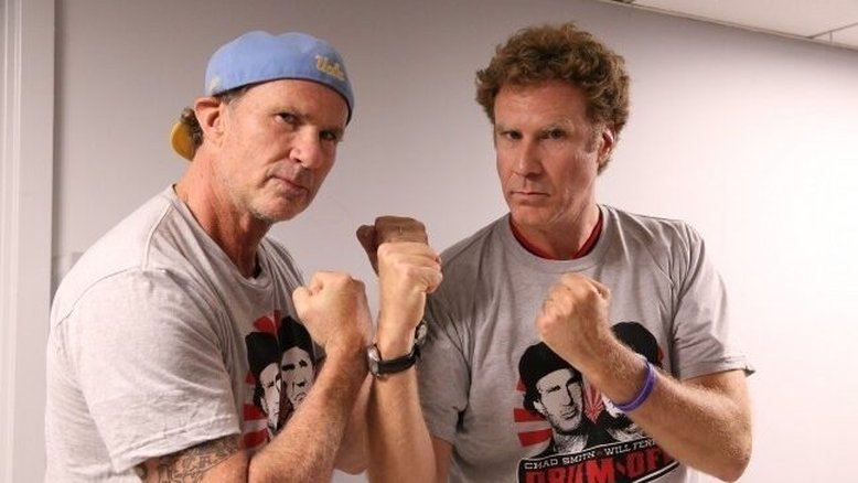 Chad Smith (esq.) e Will Ferrell (dir.)
