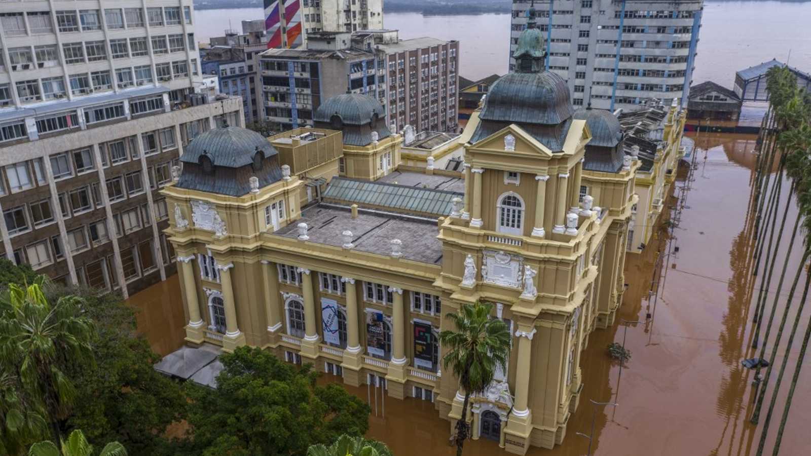 Foto divulgada pela Secretaria de Cultura do RS (Sedac) mostra o Museu de Arte do Rio Grande do Sul (Margs) inundado no centro da cidade