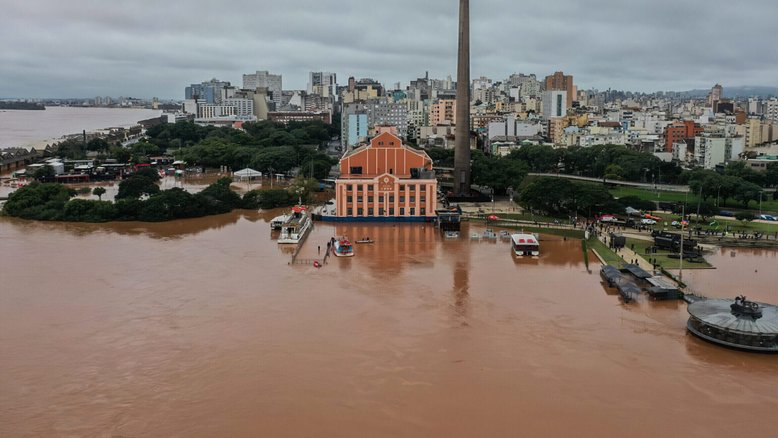 Planalto quer ajuda de governadores para centralizar doações a vítimas das chuvas no RS