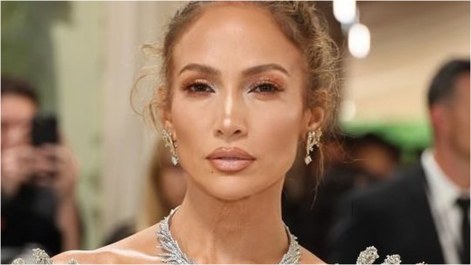 Jennifer Lopez sobe o tom ao ser questionada sobre crise no casamento com Ben Affleck