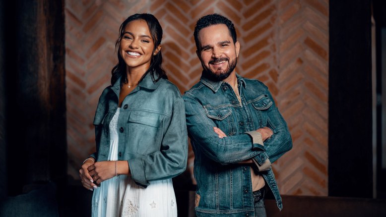 Julia Vitória e Luciano Camargo