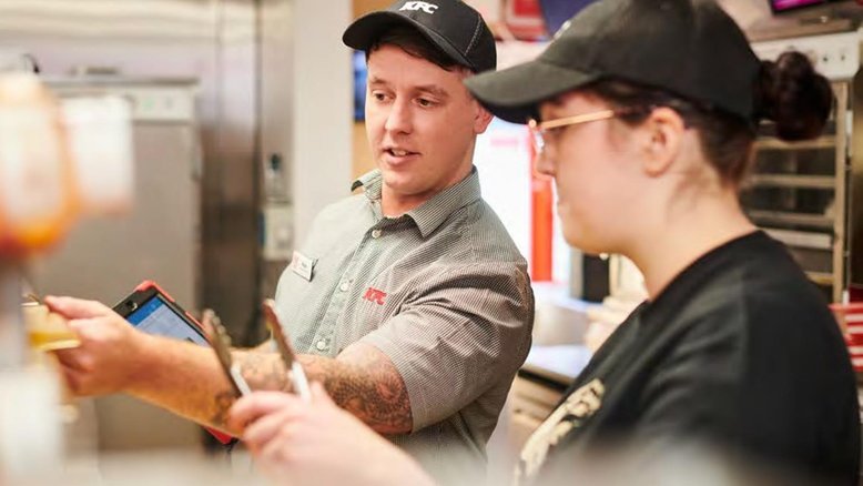 Dia do Trabalho Mais da metade dos líderes de operações Pizza Hut, Frango Assado e KFC foi desenvolvida ‘dentro de casa’