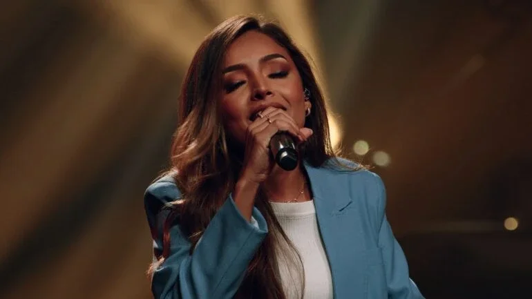 Mari Borges celebra Dia das Mães com lançamento de single 