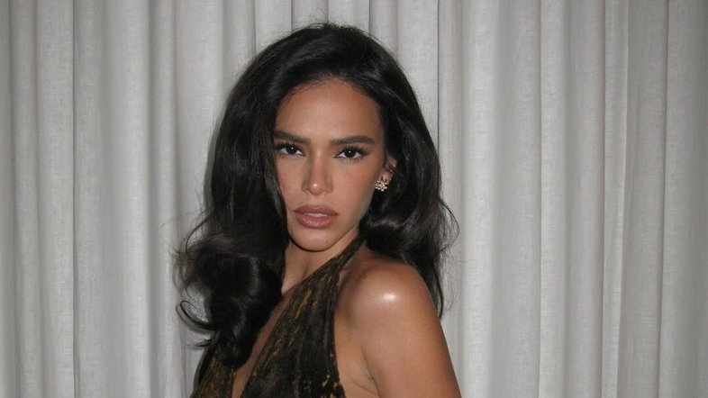 Bruna Marquezine abandona entrevista após ser questionada sobre romance com João Guilherme; veja vídeo