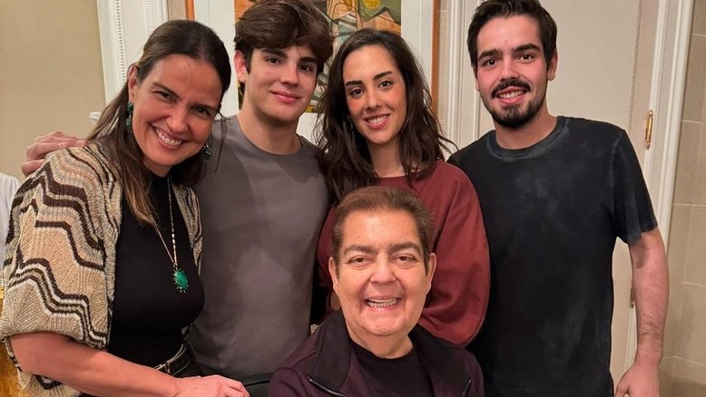 Faustão comemora aniversário do filho caçula