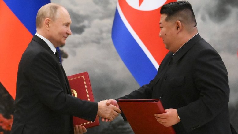 Putin assina acordo de defesa mútua com Coreia do Norte