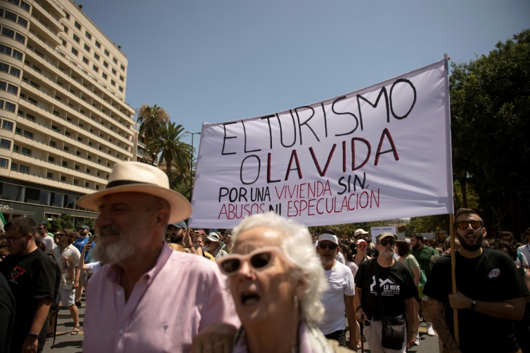 Novos protestos na Espanha contra o turismo de massa e o aumento dos preços da moradia