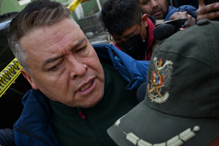 Militares de golpe fracassado na Bolívia são mantidos em prisão de segurança máxima