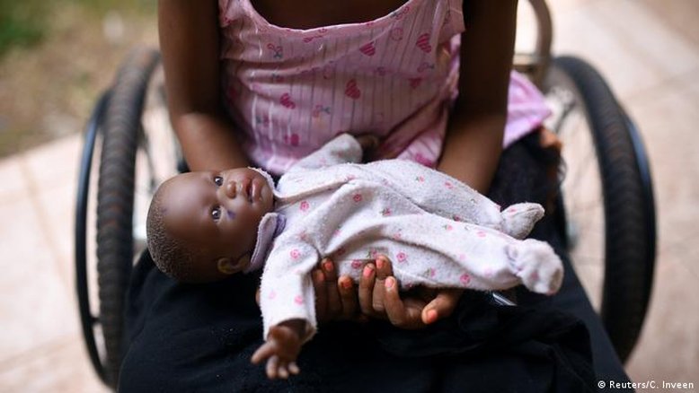Metade das crianças vítimas de estupro no Brasil foi agredida mais de uma vez