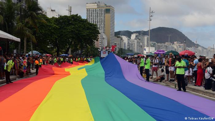 "Há regime de subcidadania da população LGBTI+ no Brasil"