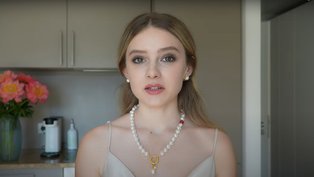 A youtuber ucraniana Olga Loiek