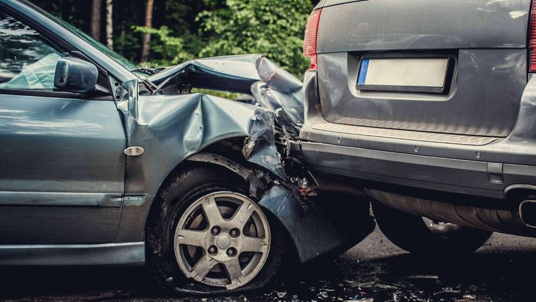 Acidente de carro colisão