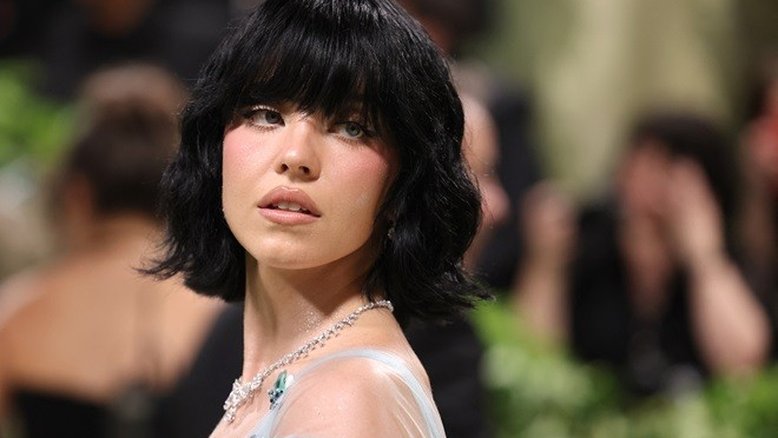Sydney Sweeney posa no Met Gala