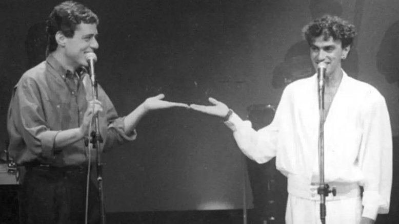 Caetano Veloso posta vídeo e homenagem aos 80 anos de Chico Buarque: 'Nunca deixei de amar'