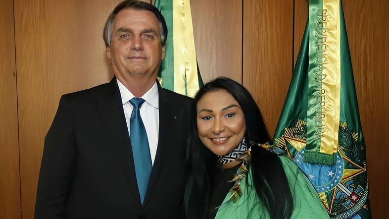 Deputada Silvia Waiãpi tem mandato cassado por gastar verba eleitoral com harmonização facial